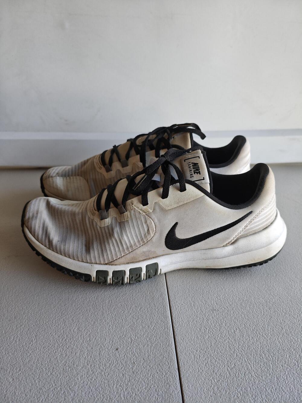 Nike Shoes Mens Size 11 White Mesh Running Training Athletic Sneakers CD0197-100